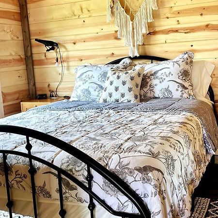 #4 Kentucky Bourbon Trail Bourbon Barrel Cottages Lawrenceburg Екстер'єр фото