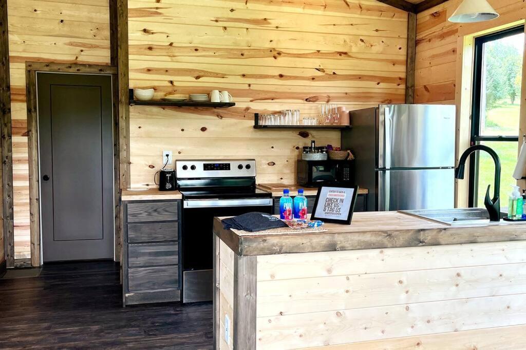 #4 Kentucky Bourbon Trail Bourbon Barrel Cottages Lawrenceburg Екстер'єр фото