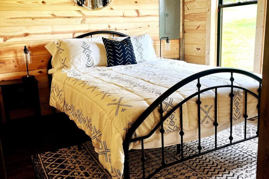 #4 Kentucky Bourbon Trail Bourbon Barrel Cottages Lawrenceburg Екстер'єр фото